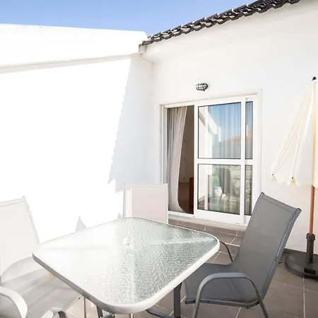 Отель Paraiso Da Caparica 3*