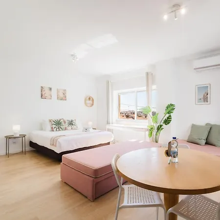 Hotell Paraiso Da Caparica 3*