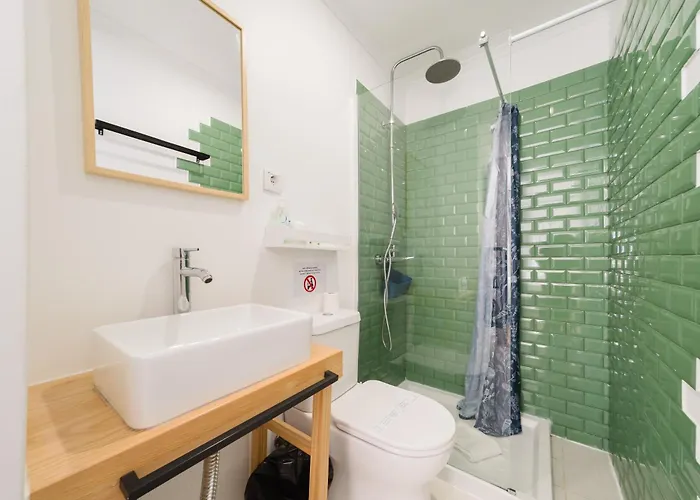 Paraiso Da Caparica Otel 3*